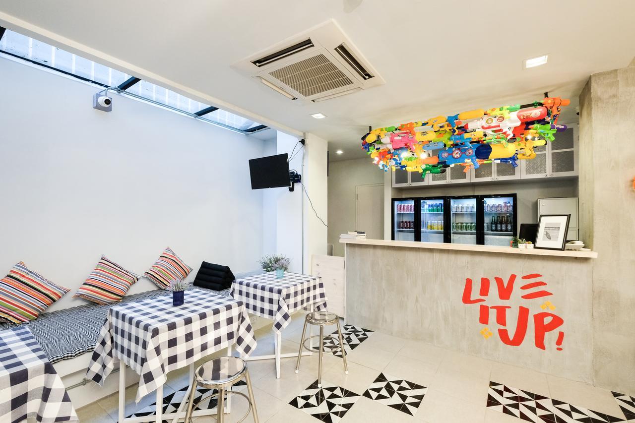 Liveitup Central By D Varee Bangkok Exterior foto